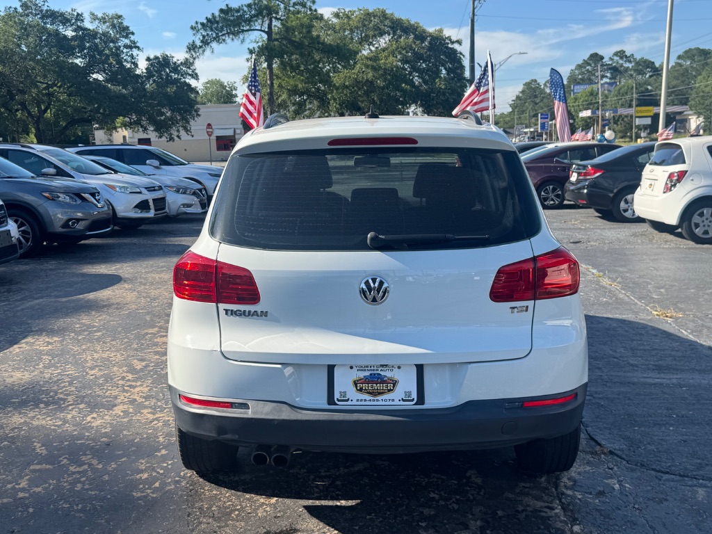 2017 Volkswagen Tiguan S - Photo 12