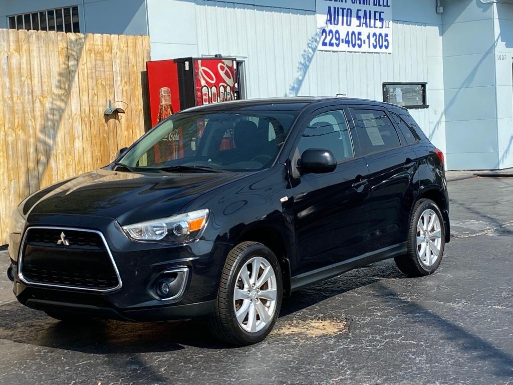 Mitsubishi Outlander Sport's photo