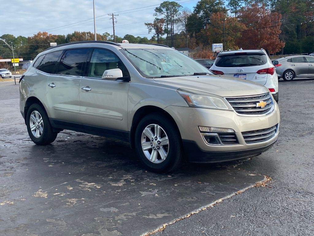 2014 Chevrolet Traverse 2LT photo 4