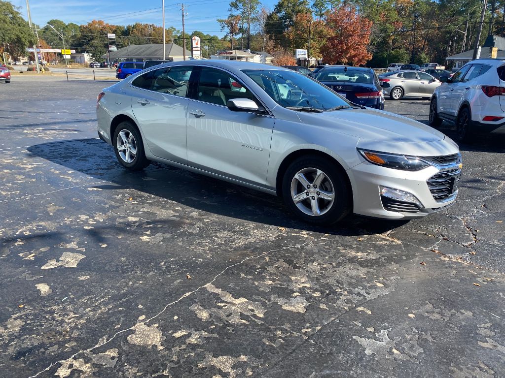 2022 Chevrolet Malibu 1LT photo 2