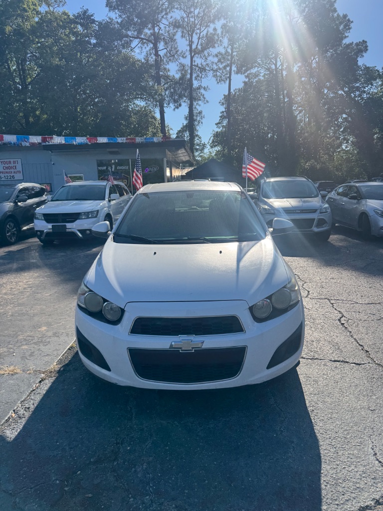 2015 Chevrolet Sonic LS - Photo 7